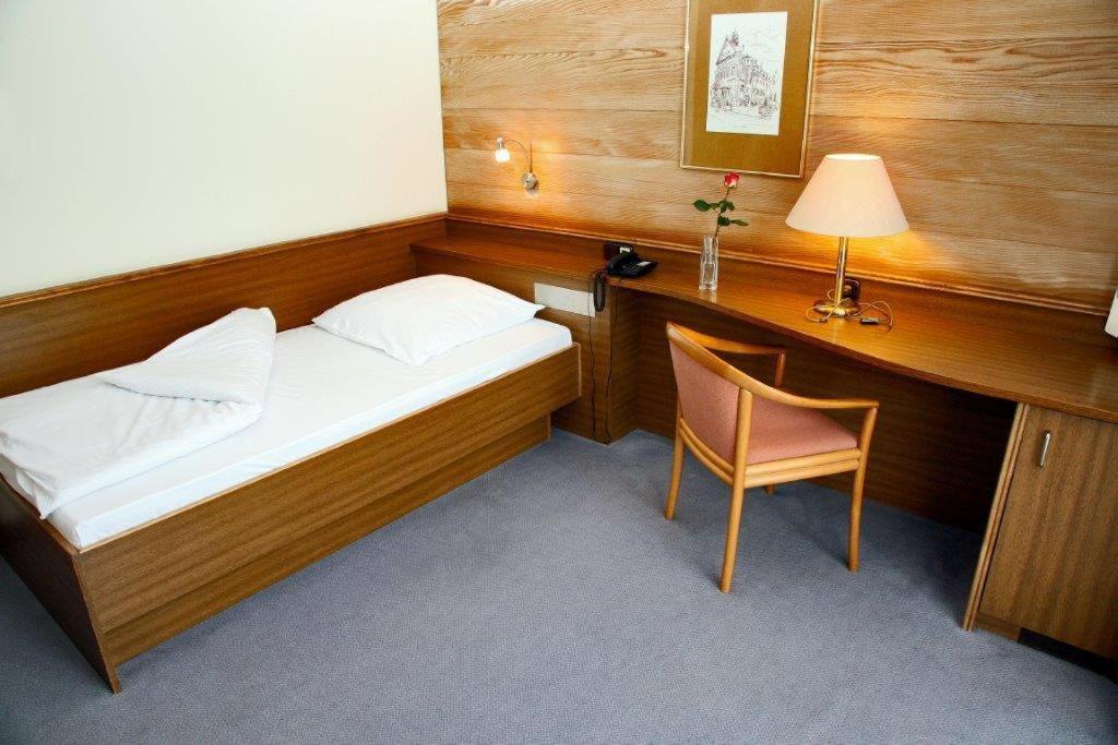 Hotel Alexander Koln フレッヒェン エクステリア 写真