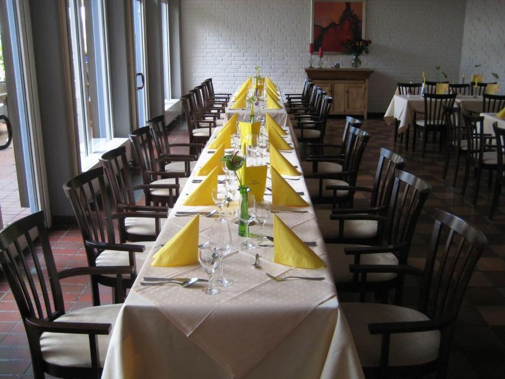 Hotel Alexander Koln フレッヒェン エクステリア 写真